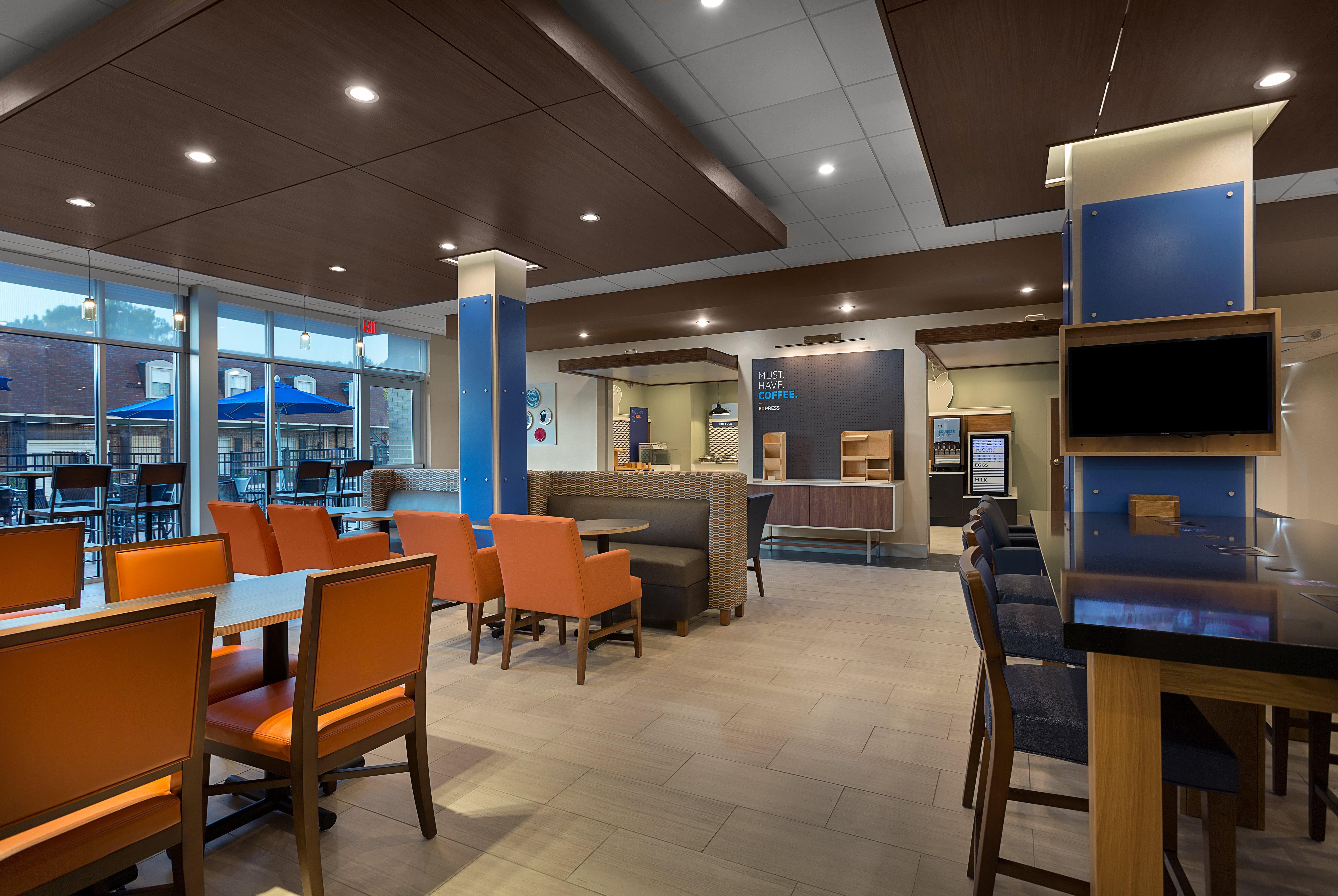 Holiday Inn Express & Suites - Fayetteville South By Ihg Extérieur photo