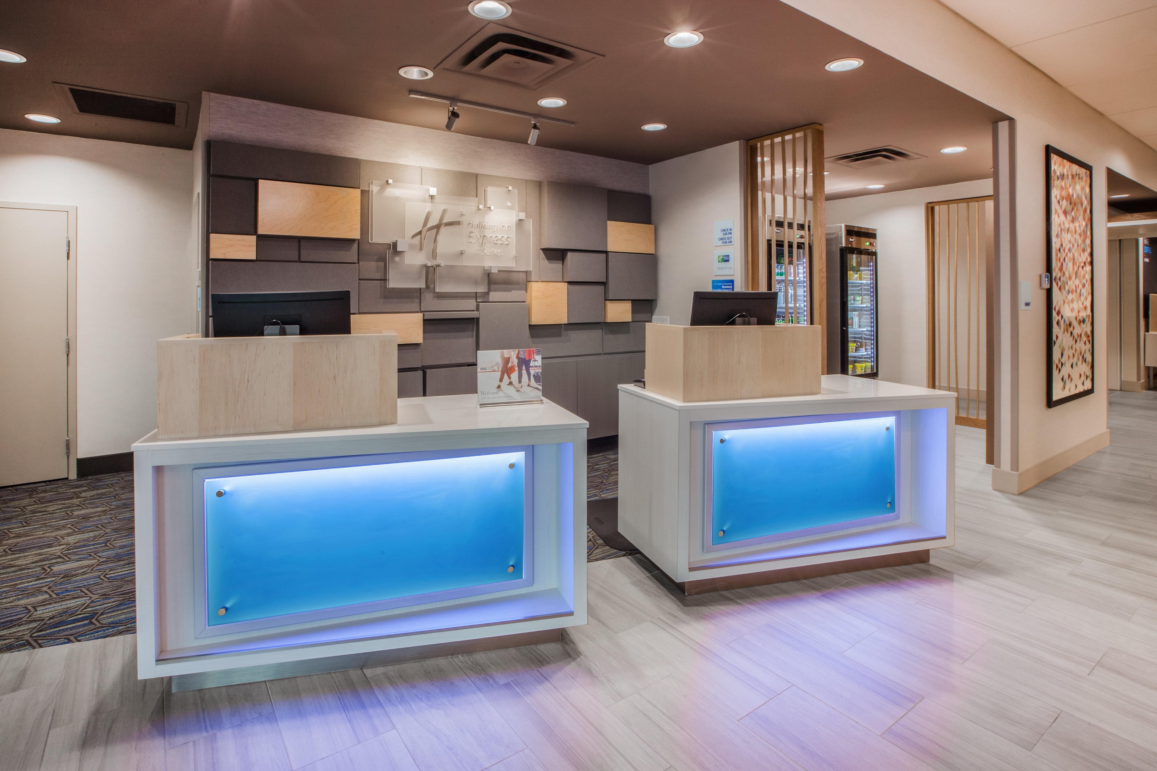 Holiday Inn Express & Suites - Fayetteville South By Ihg Extérieur photo
